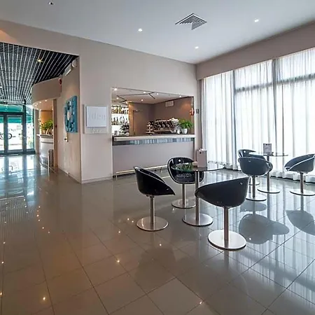 Idea Hotell 3*