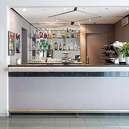 Idea Hotell 3*